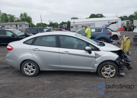2014 Ford Fiesta Se z USA, uszkodzony, nr VIN 3FADP4BJ2EM239439